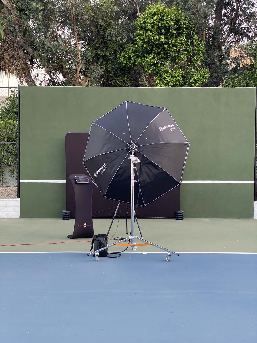 fashion-booth-outdoor-setup-on-tennis-court-6
